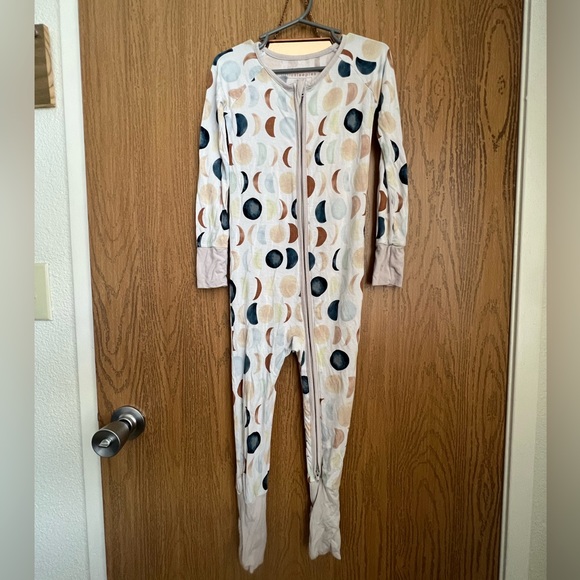 Little Sleepies Luna Neutral Zippy Sleeper - Picture 1 of 3